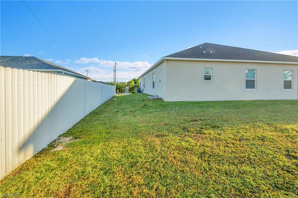 CAPE CORAL - Residential