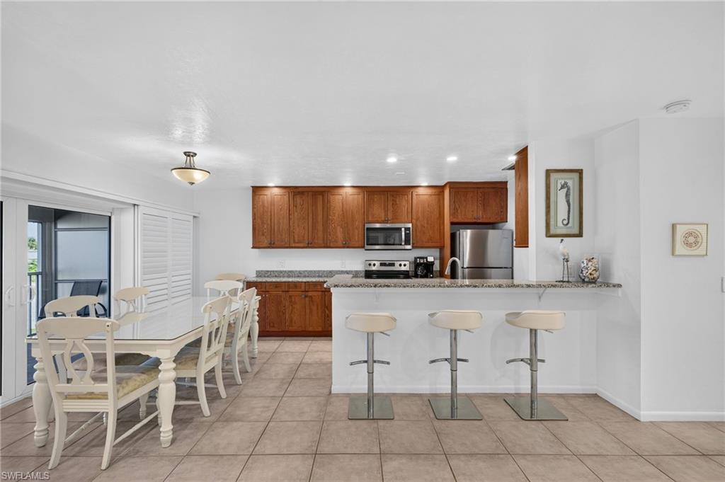SANIBEL ARMS WEST CONDO - Residential