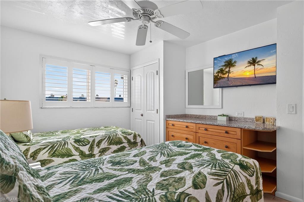 SANIBEL ARMS WEST CONDO - Residential