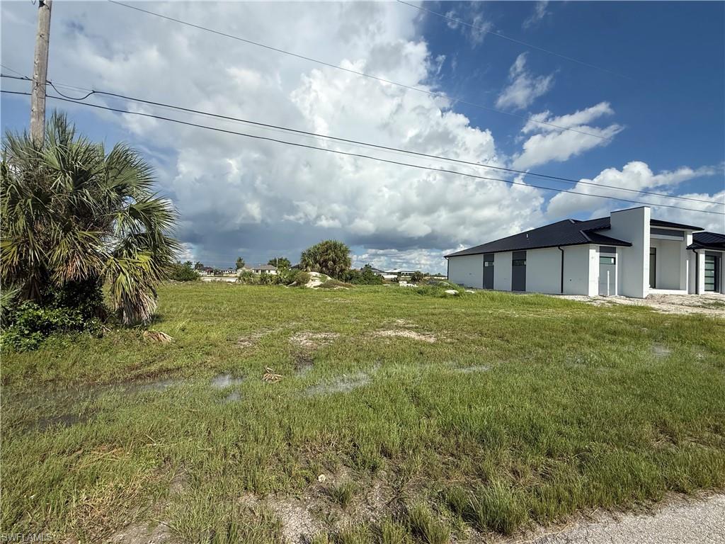 CAPE CORAL - Land