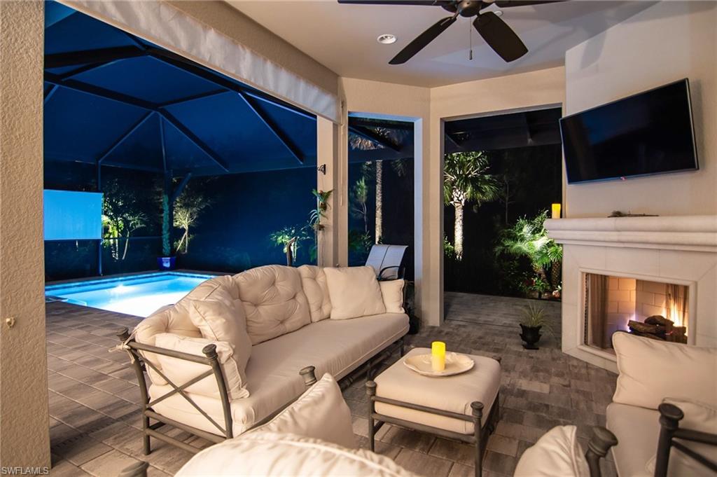 PEBBLE POINTE - Residential