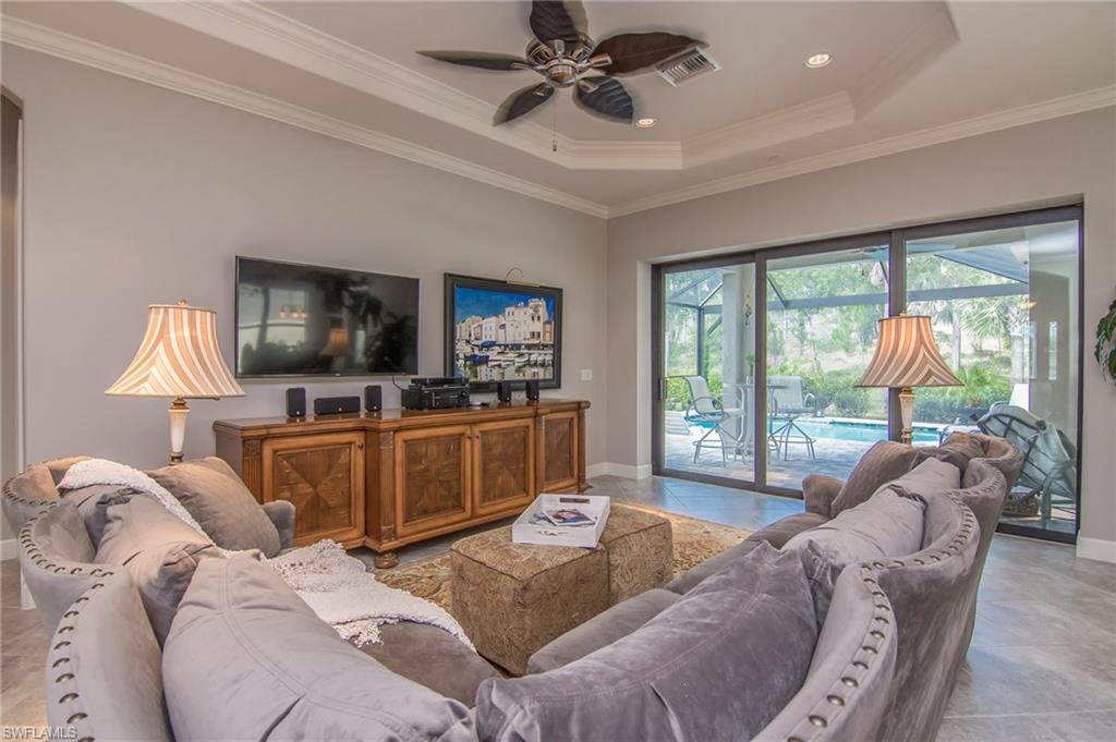PEBBLE POINTE - Residential