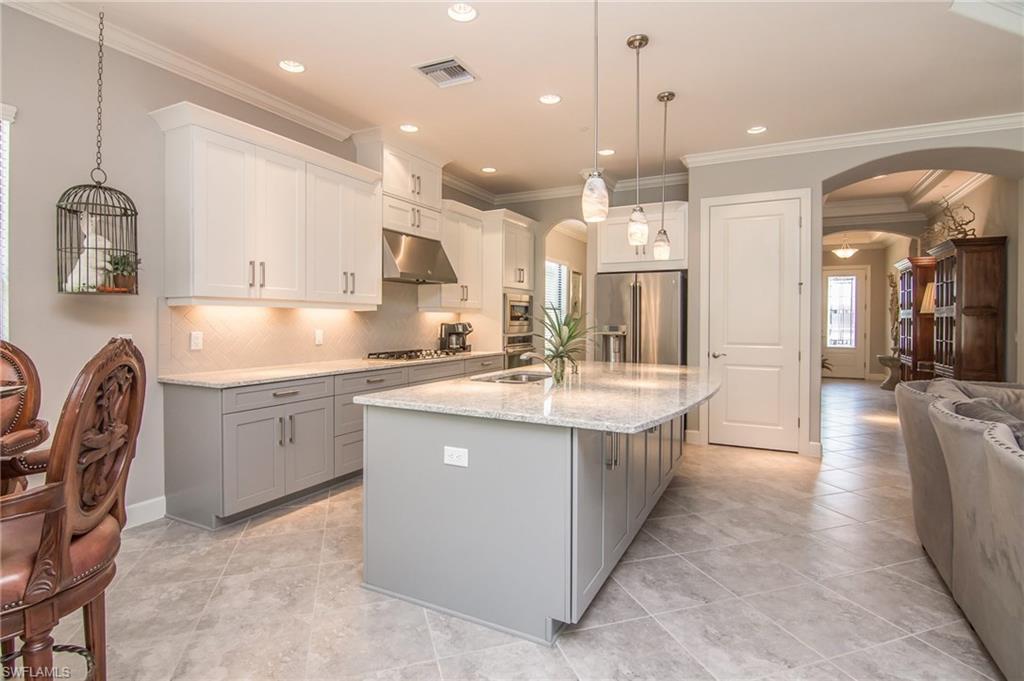 PEBBLE POINTE - Residential