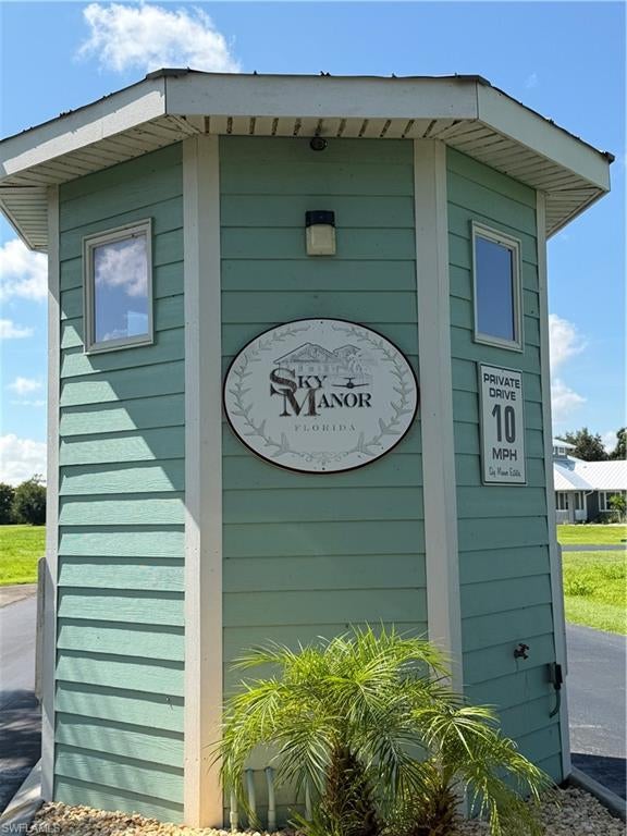 LIVE WHERE YOU FLY!

CALLING ALL AVIATORS! THIS IS A RARE OPPORTUNITY!  Located approximately 30 mins east of Fort Myers off Fort Denaud Rd in LaBelle is a cleared lot ready to build your dream home featuring a PRIVATE AIRPLANE HANGAR. A 4000 ft grass airstrip is easily accessible providing you the freedom for your next adventure.