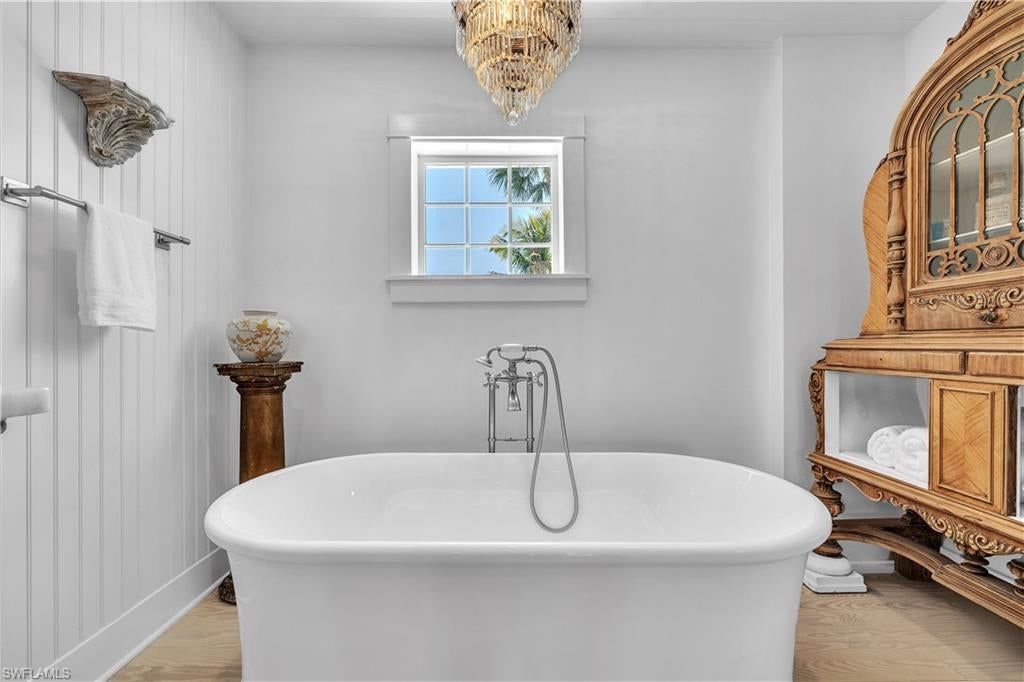 SEAGULL BAY - Residential