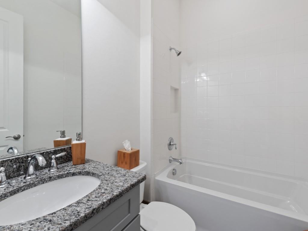 PEBBLE POINTE - Residential