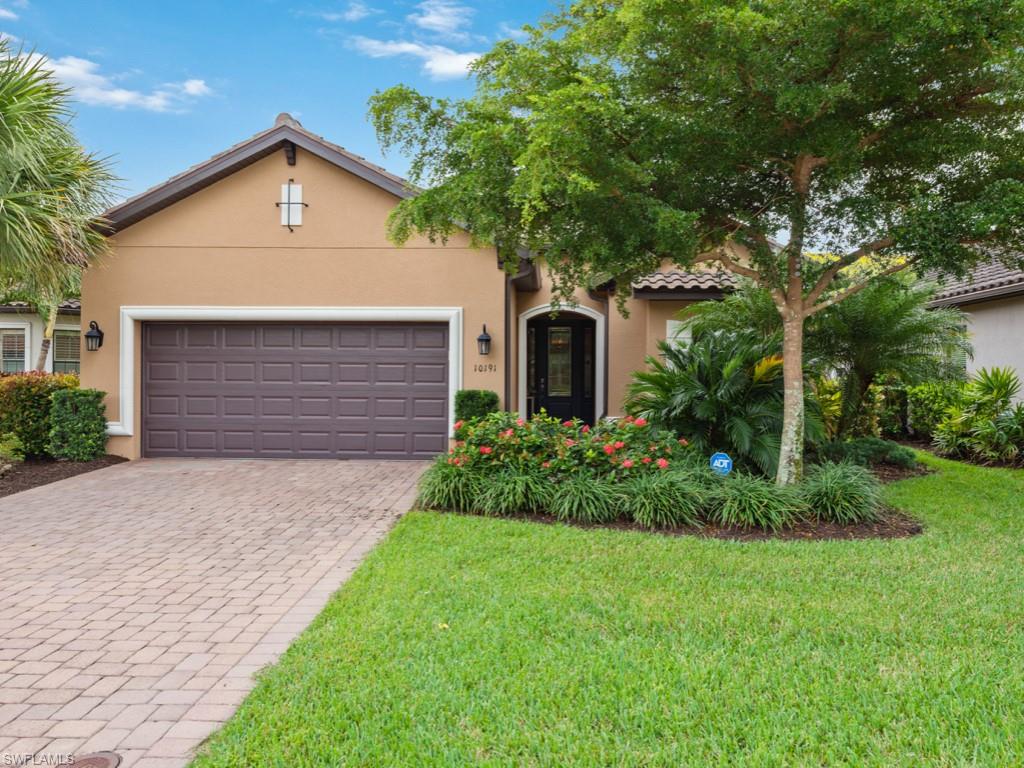PEBBLE POINTE - Residential