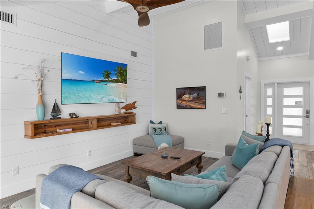 MARCO ISLAND - Residential