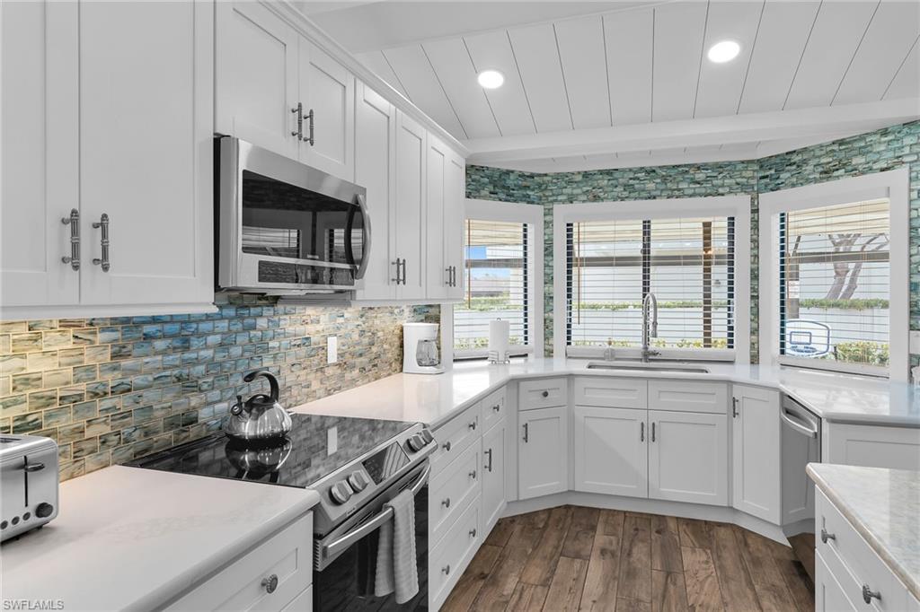 MARCO ISLAND - Residential