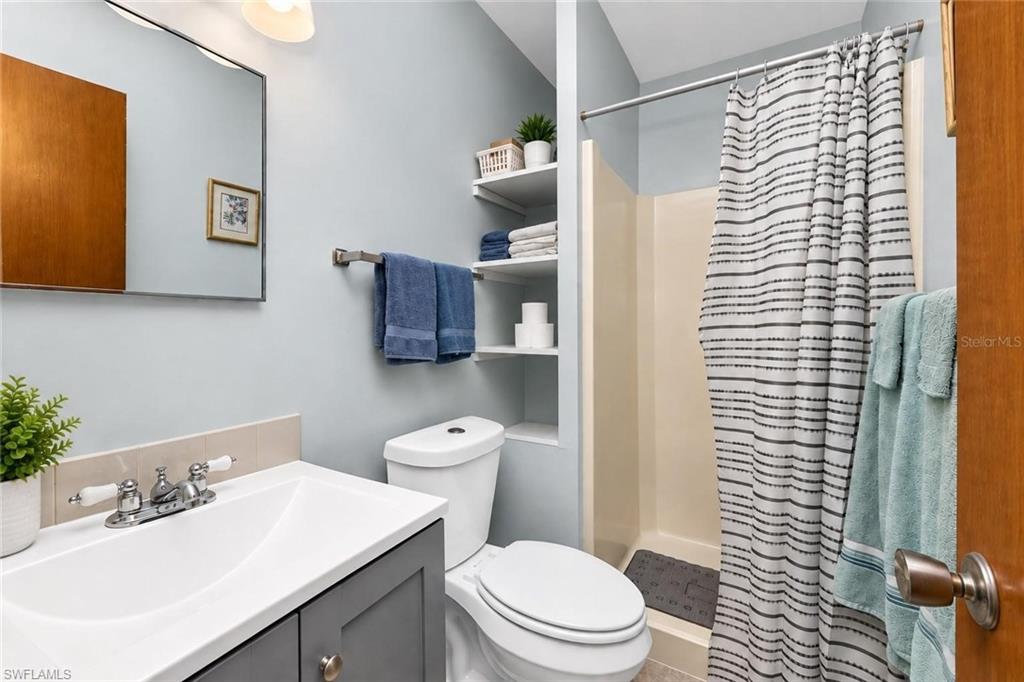 PINEWOOD CONDOMINIUM - Residential