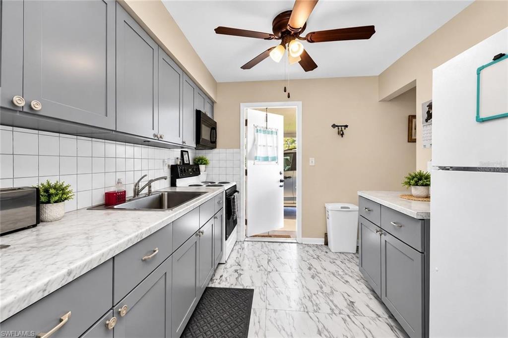 PINEWOOD CONDOMINIUM - Residential
