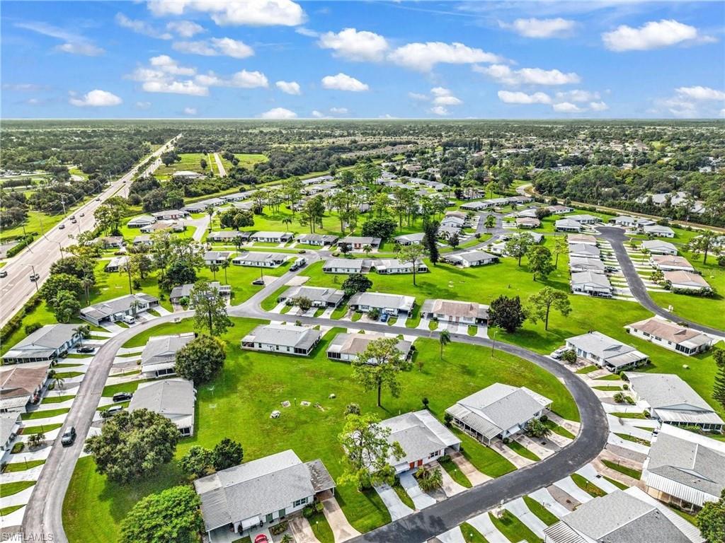 PINEWOOD CONDOMINIUM - Residential