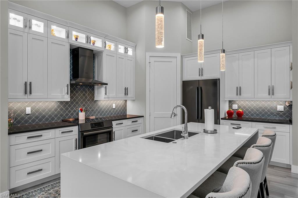 MARCO ISLAND - Residential