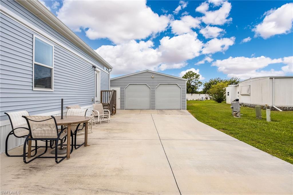 SIX LAKES COUNTRY CLUB - Residential