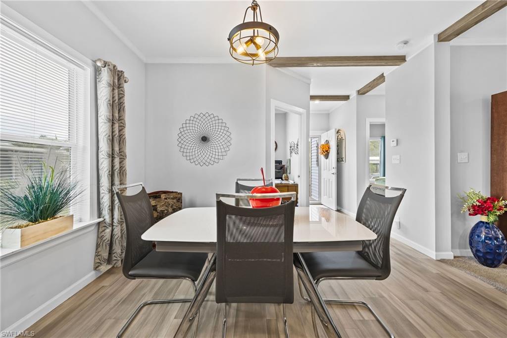 SIX LAKES COUNTRY CLUB - Residential