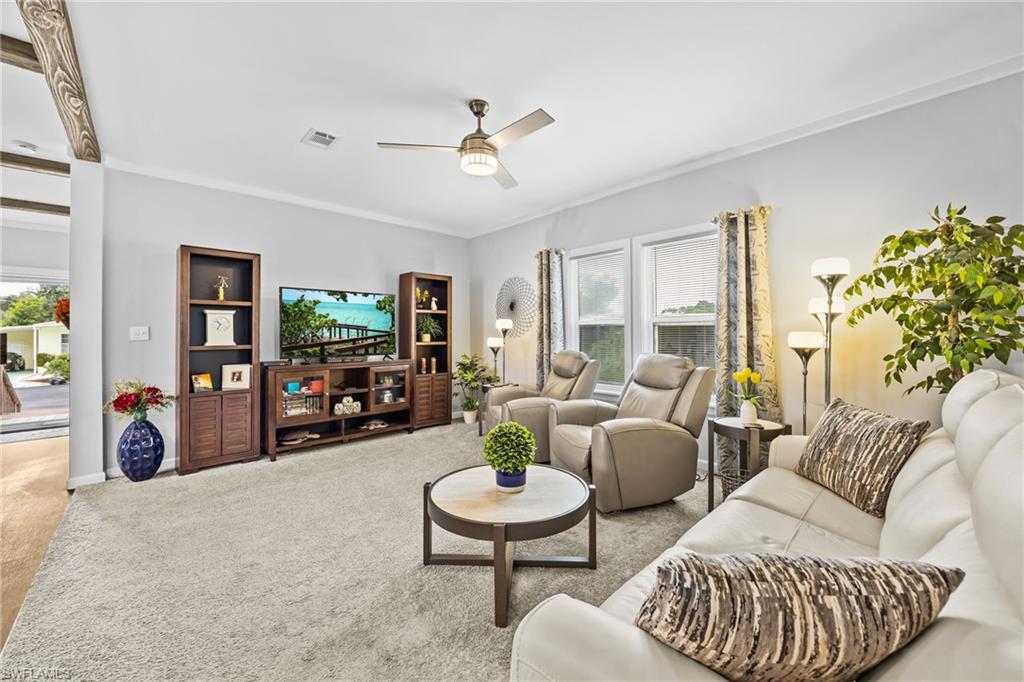 SIX LAKES COUNTRY CLUB - Residential