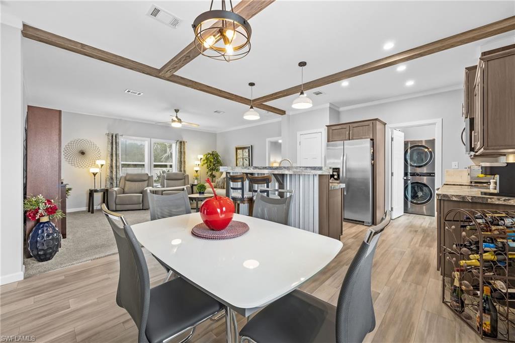 SIX LAKES COUNTRY CLUB - Residential