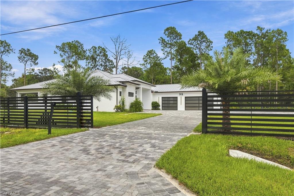 GOLDEN GATE ESTATES - Residential