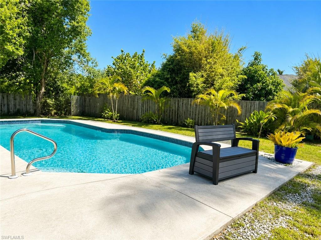 PINE ISLAND CENTER - Residential