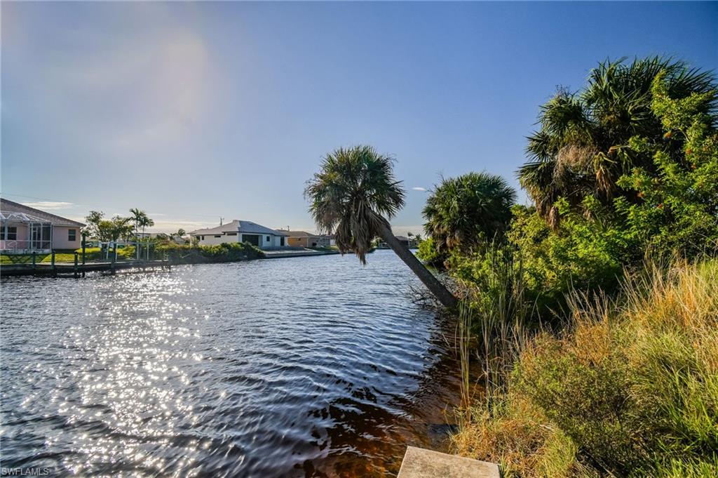CAPE CORAL - Land