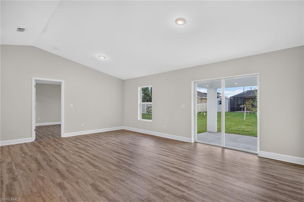 CAPE CORAL - Residential