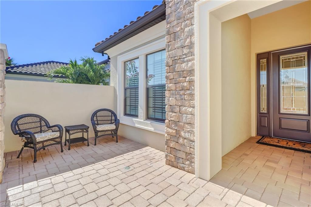 PEBBLE POINTE - Residential