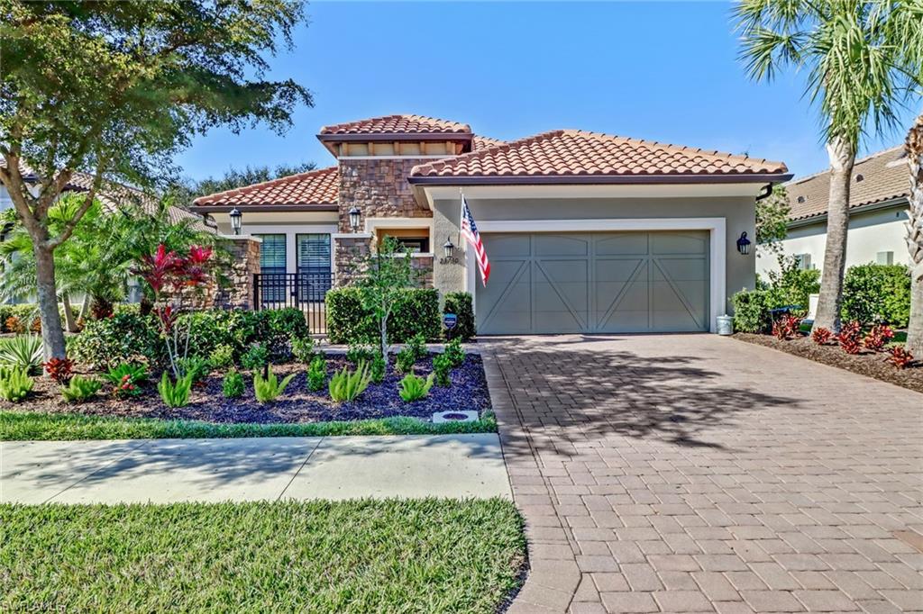 PEBBLE POINTE - Residential