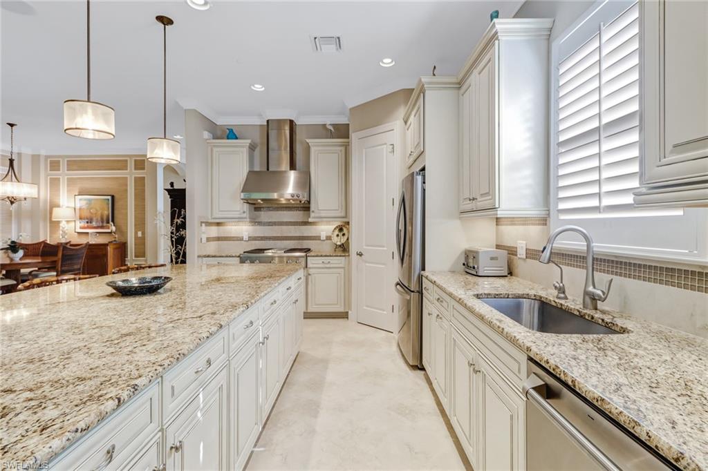 PEBBLE POINTE - Residential