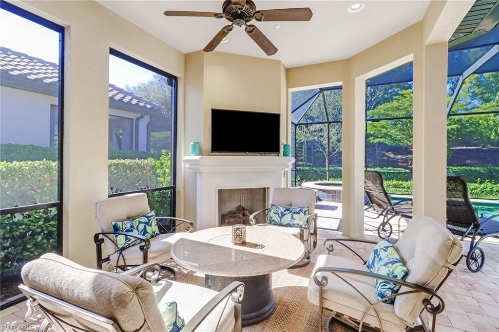PEBBLE POINTE - Residential