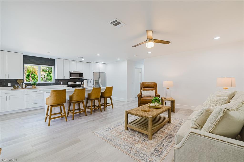 SANIBEL ARMS - Residential