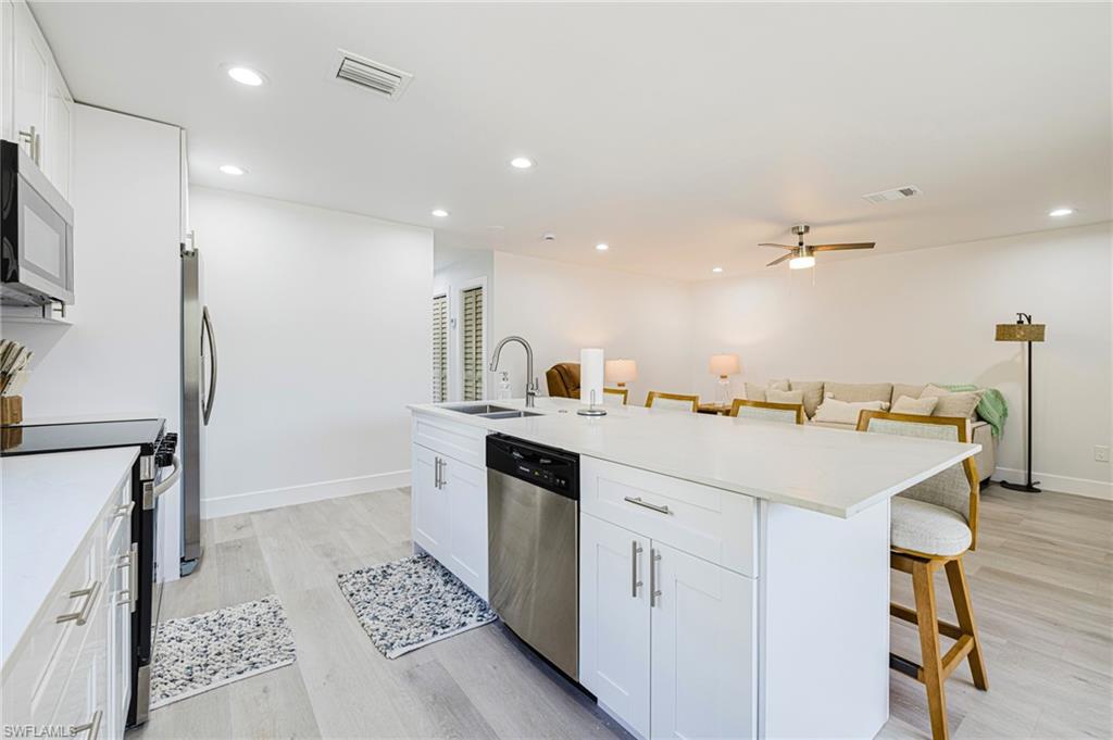 SANIBEL ARMS - Residential