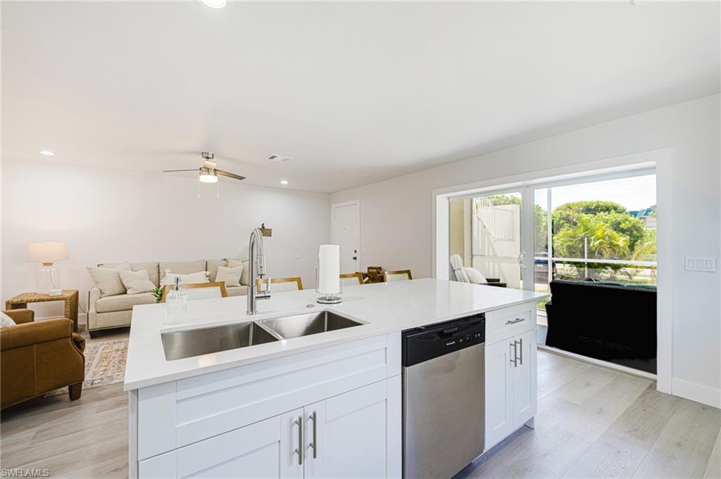 SANIBEL ARMS - Residential