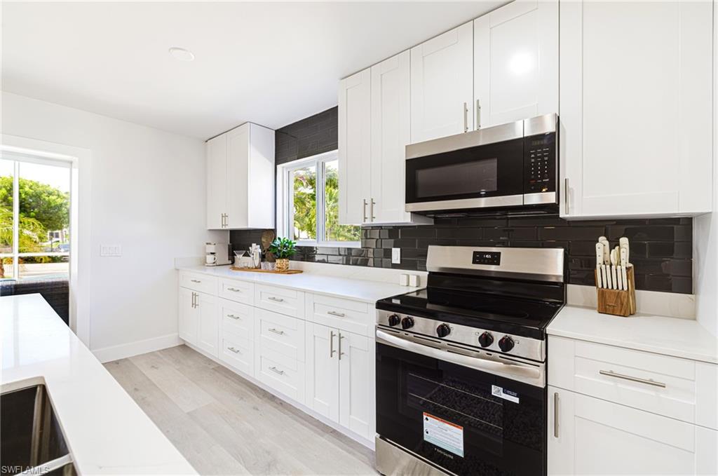 SANIBEL ARMS - Residential