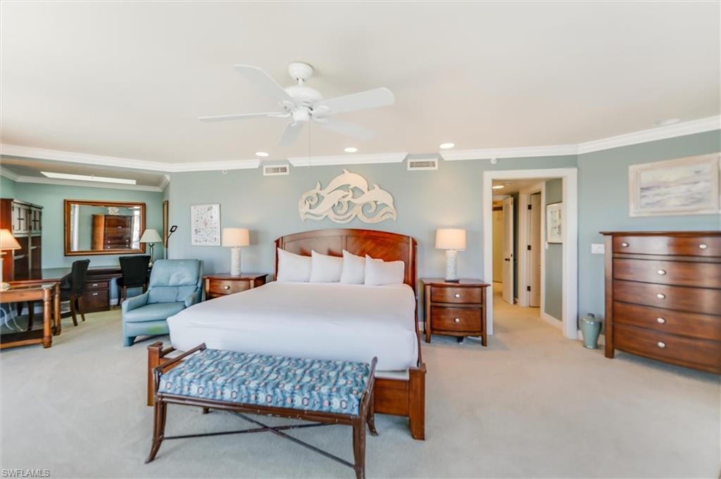 LAND'S END - Residential
