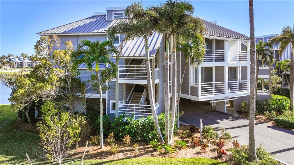 LAND'S END - Residential