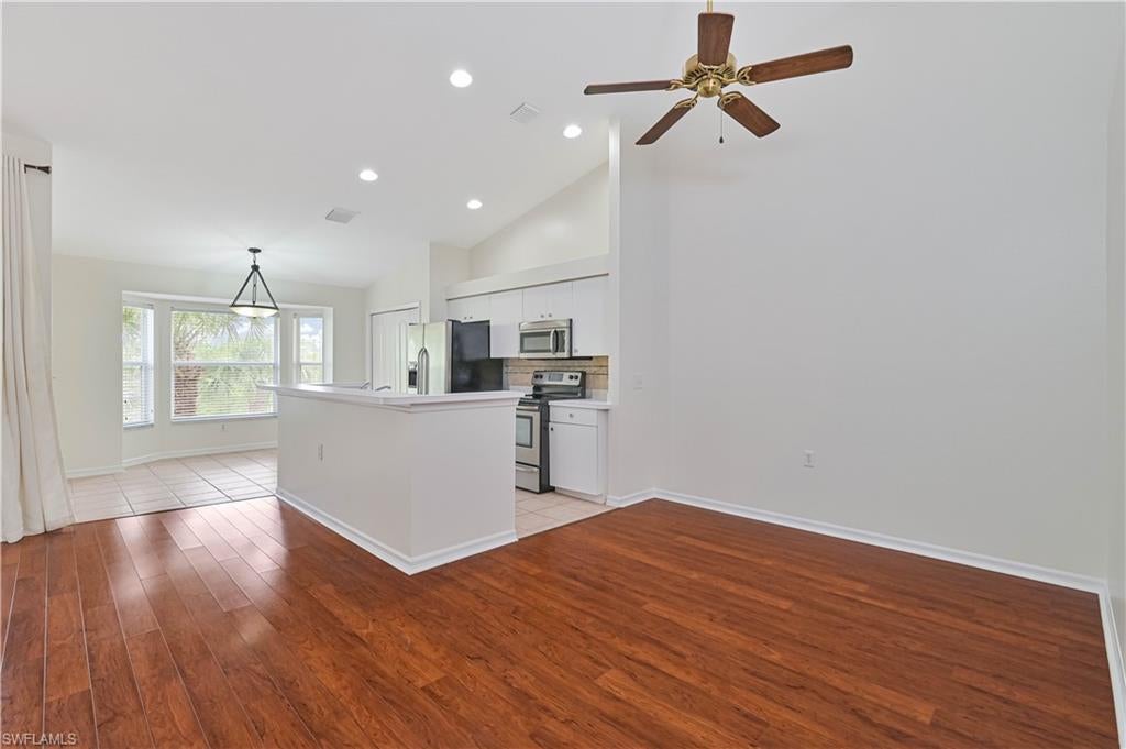 STONEYBROOK - Residential