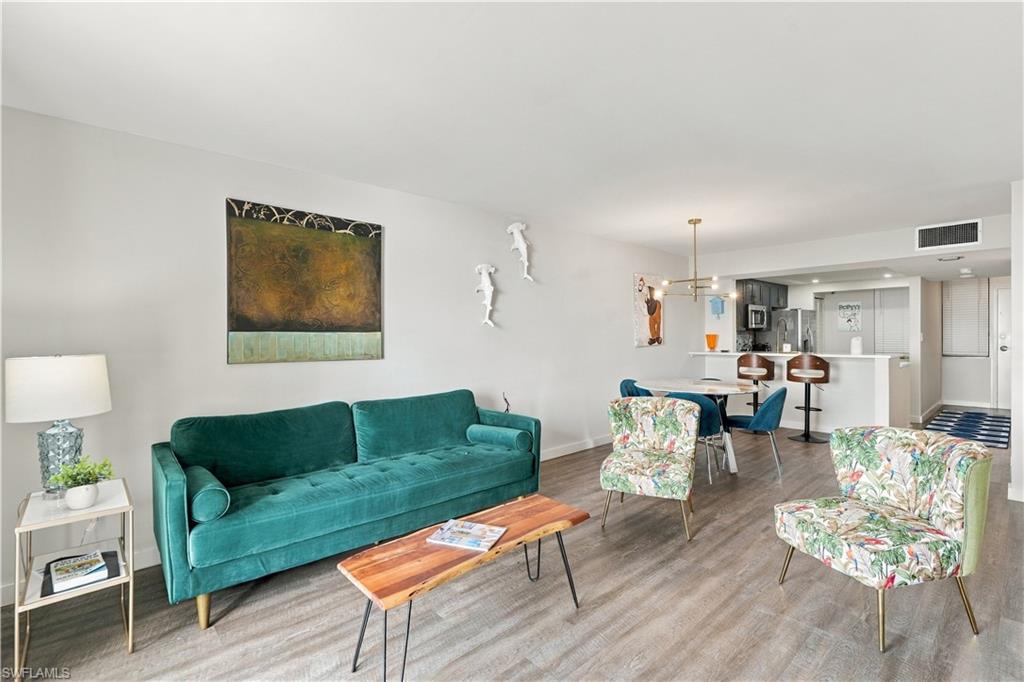 SOUTH SEAS - Residential