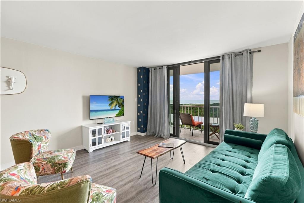 SOUTH SEAS - Residential