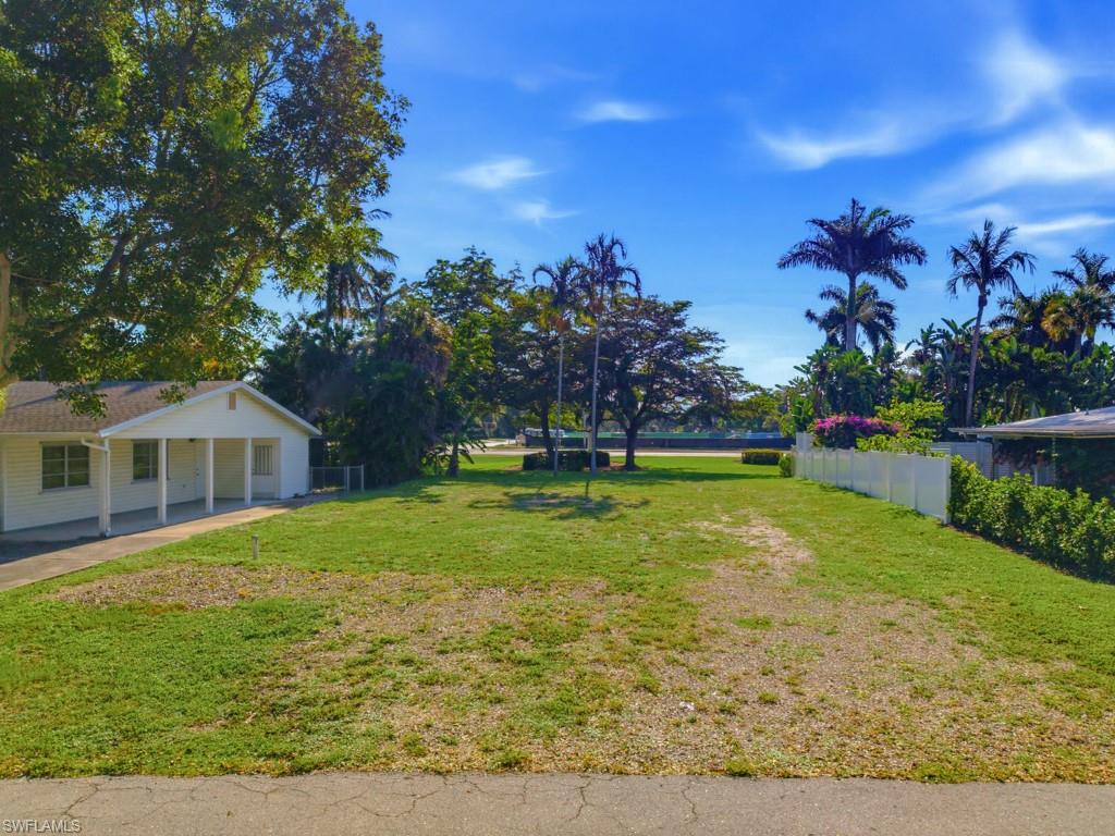 LAKE PARK - Land