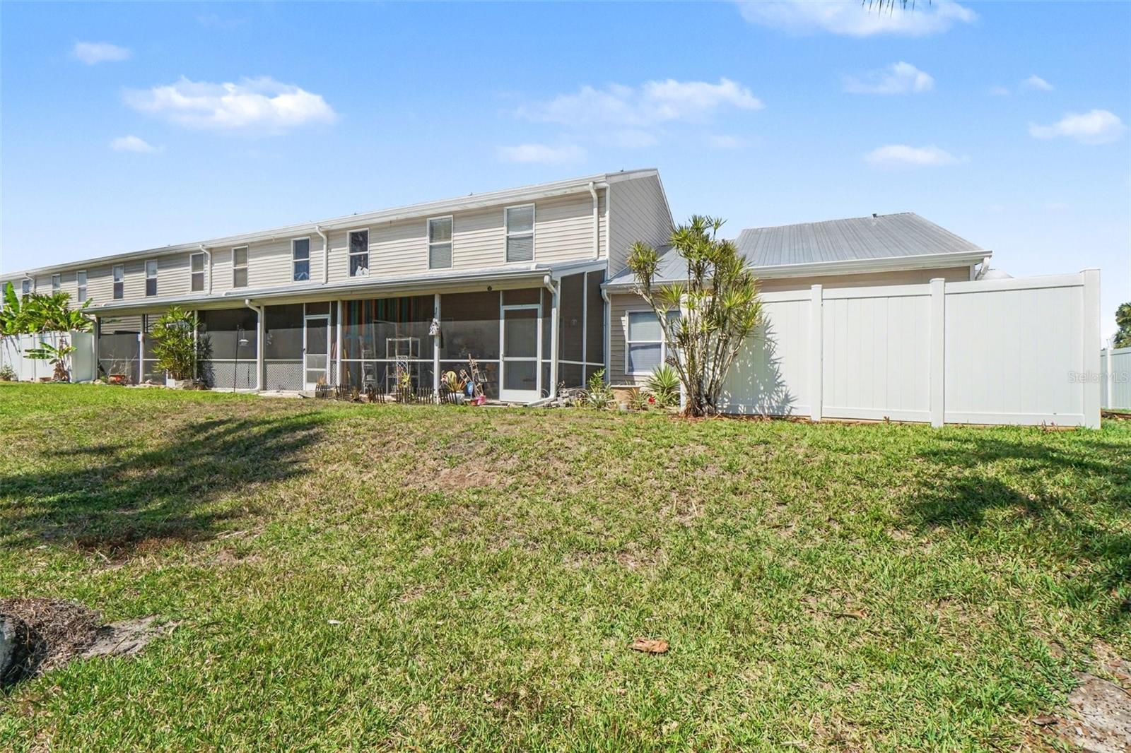 ISLAND PARK WOODS - Residential