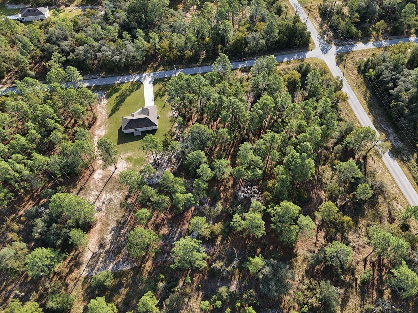 RAINBOW LAKES ESTATE - Land