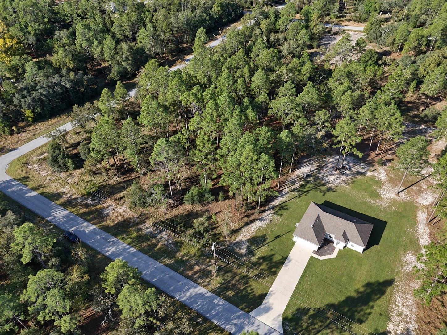 RAINBOW LAKES ESTATE - Land