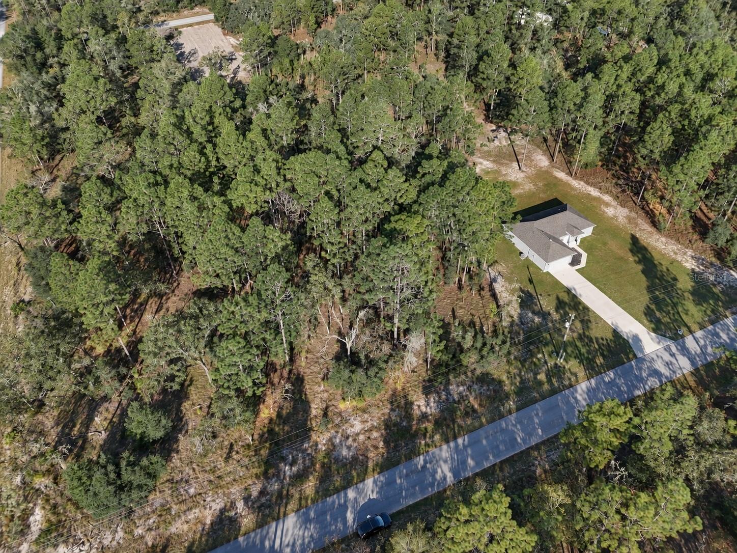 RAINBOW LAKES ESTATE - Land