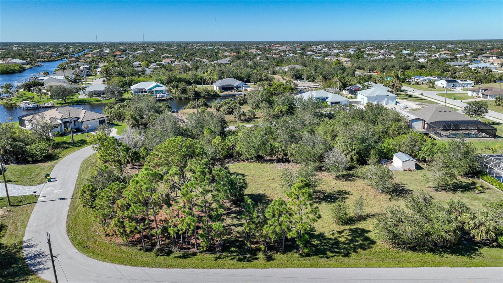 PORT CHARLOTTE SEC 081 - Land