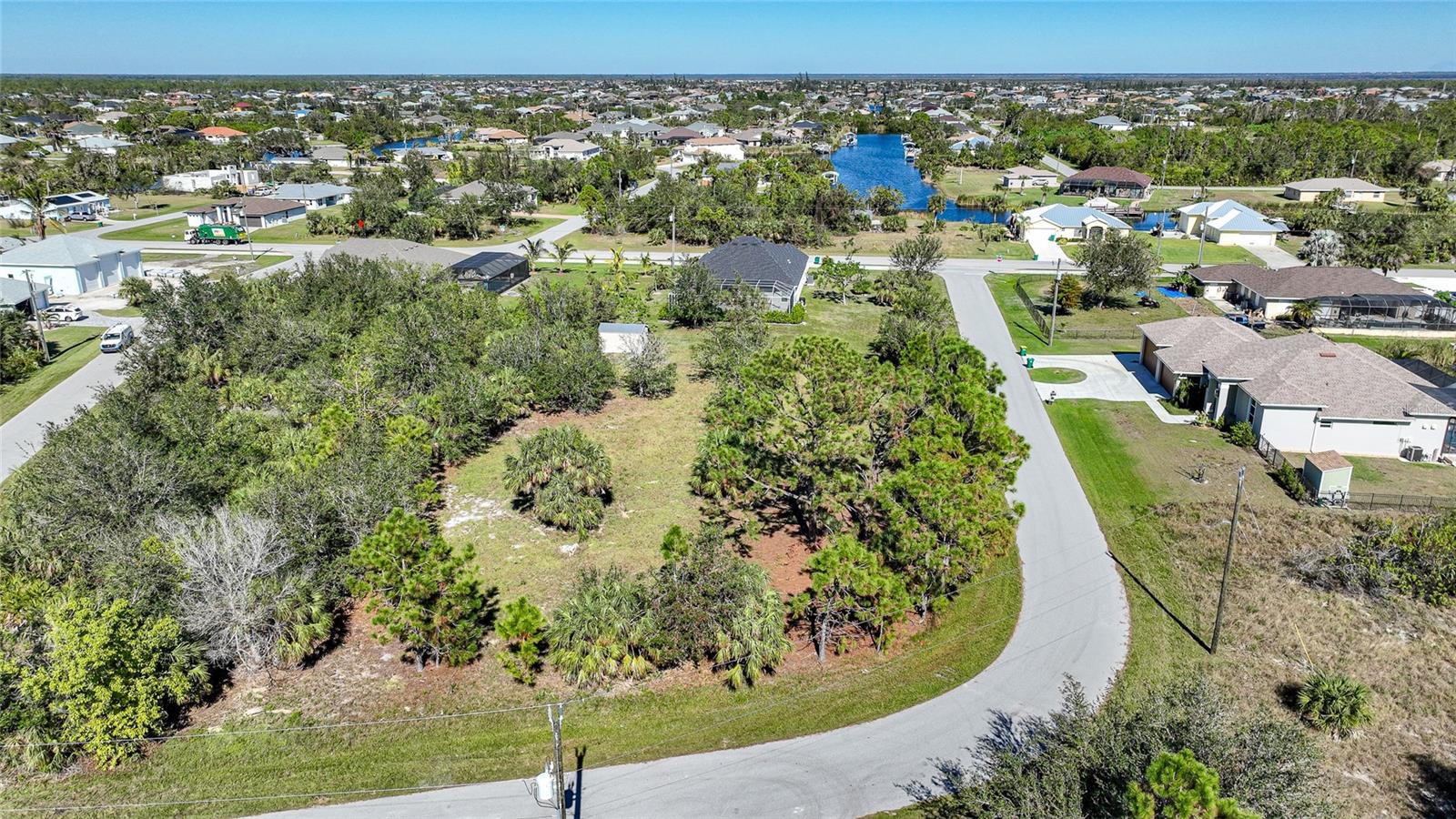 PORT CHARLOTTE SEC 081 - Land