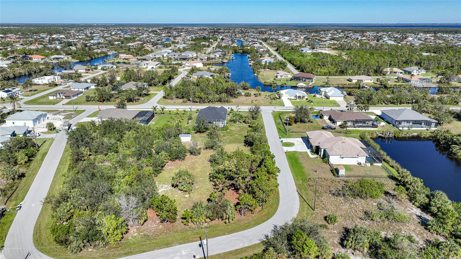 PORT CHARLOTTE SEC 081 - Land