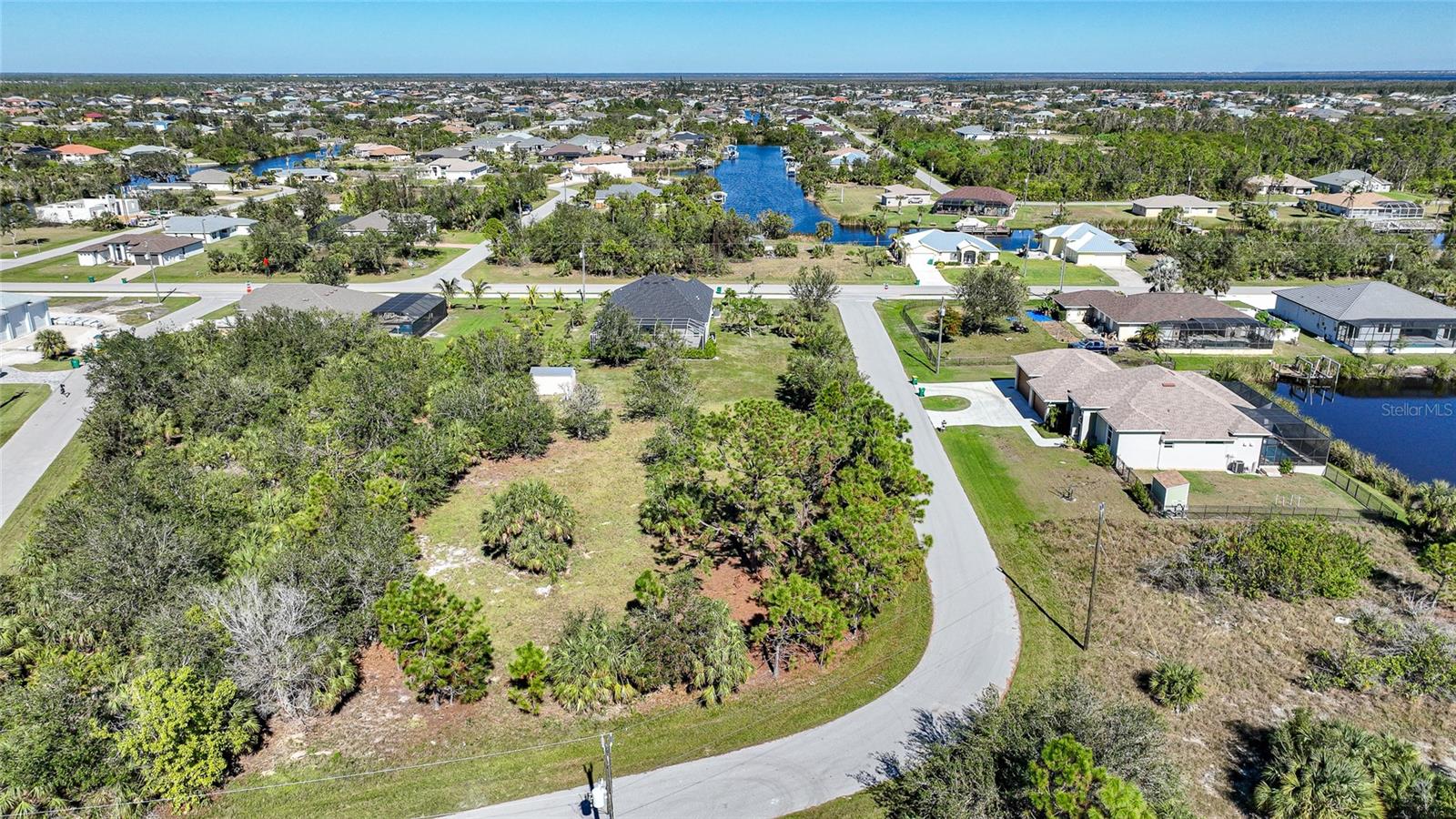 PORT CHARLOTTE SEC 081 - Land