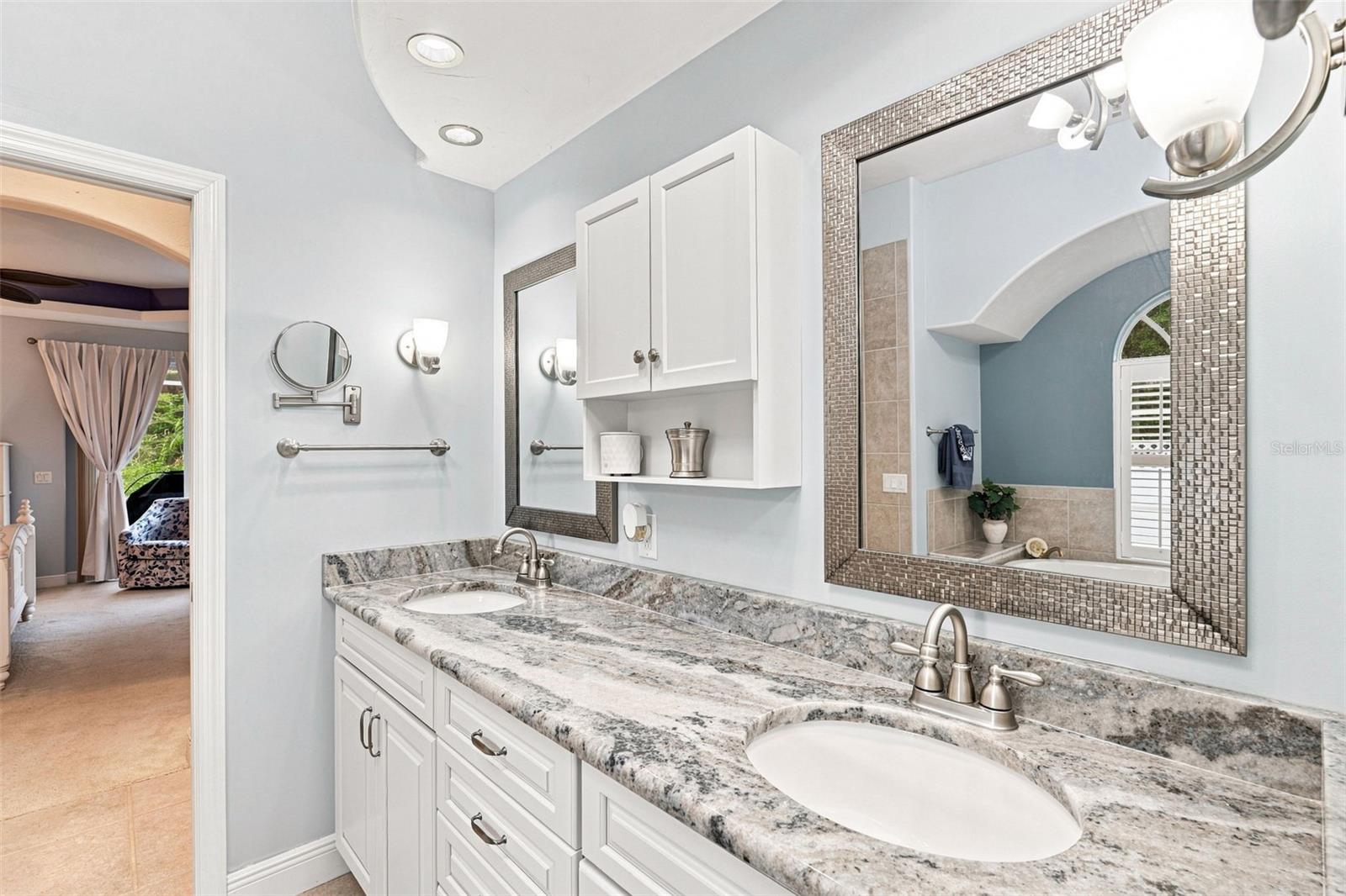 RIVER OAKS SUB - Residential
