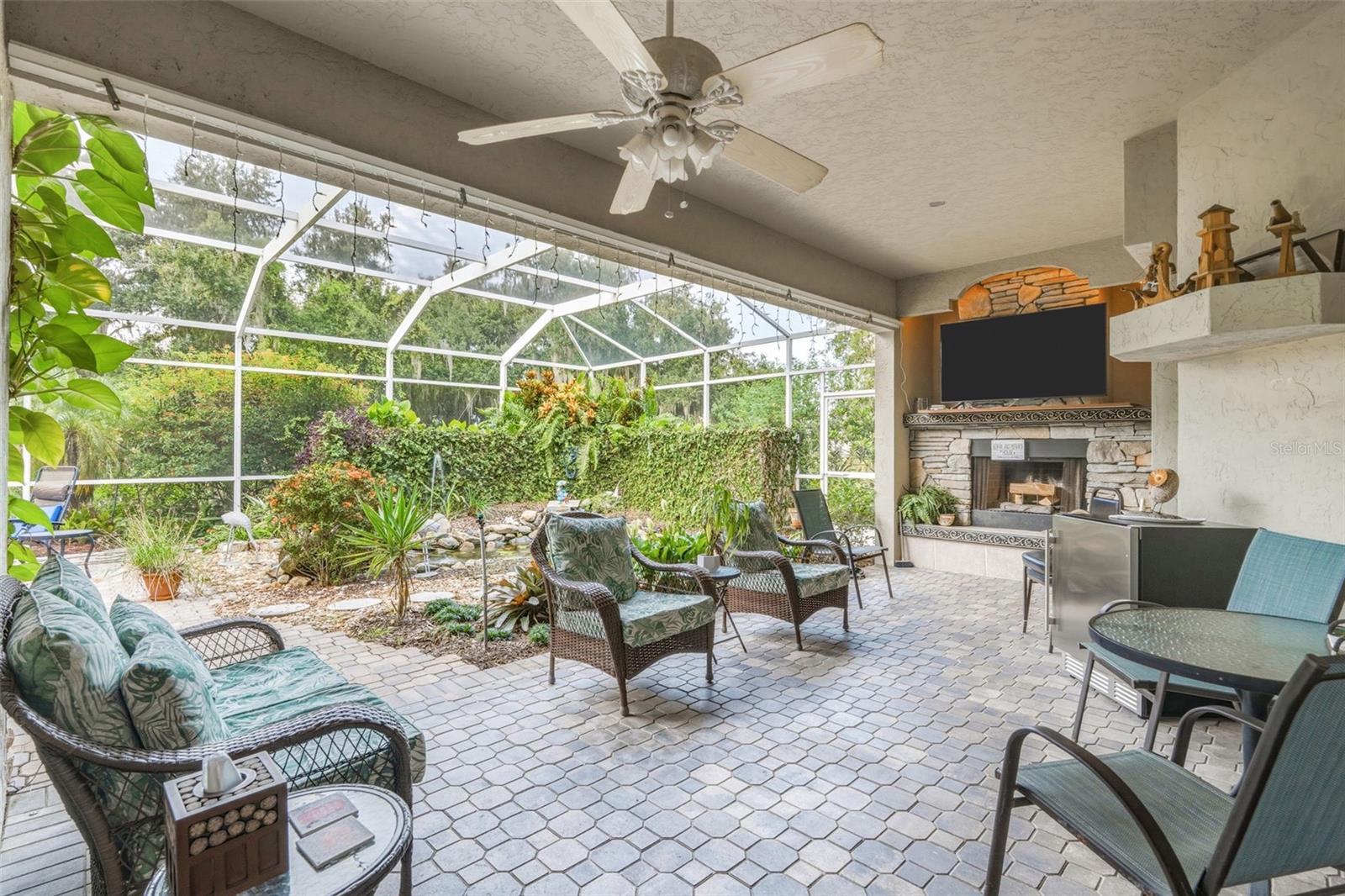 RIVER OAKS SUB - Residential