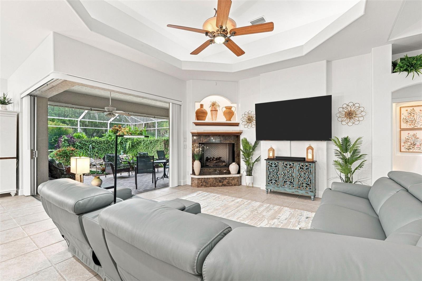 RIVER OAKS SUB - Residential